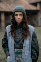 Gilet in lana intrecciata blu