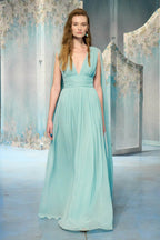 Abito con effetto mantella in chiffon di seta