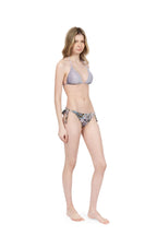 Bikini a triangolo e slip