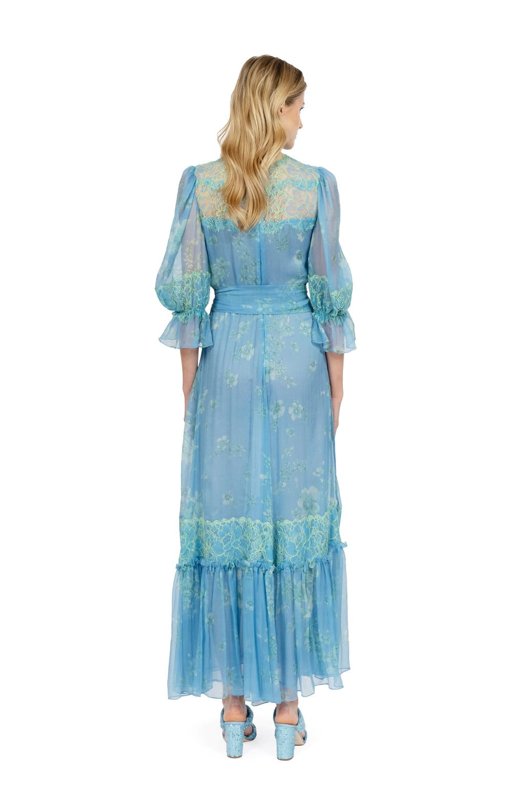 Abito in chiffon di seta con pizzo decorato