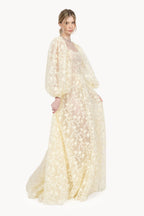 Abito ampio con tulle ricamato