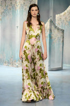 Vestito lungo in seta con rose in fiore e scollo a V