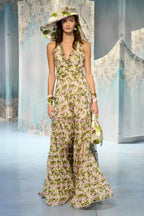 Vestito lungo in chiffon arricciato con rose in fiore