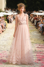 Abito da ballo in tulle ricamato