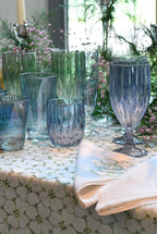 Set blu di due bicchieri da vino Isis