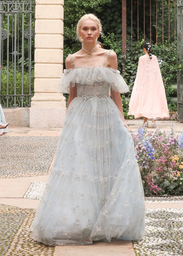 Abito in tulle ricamato floreale