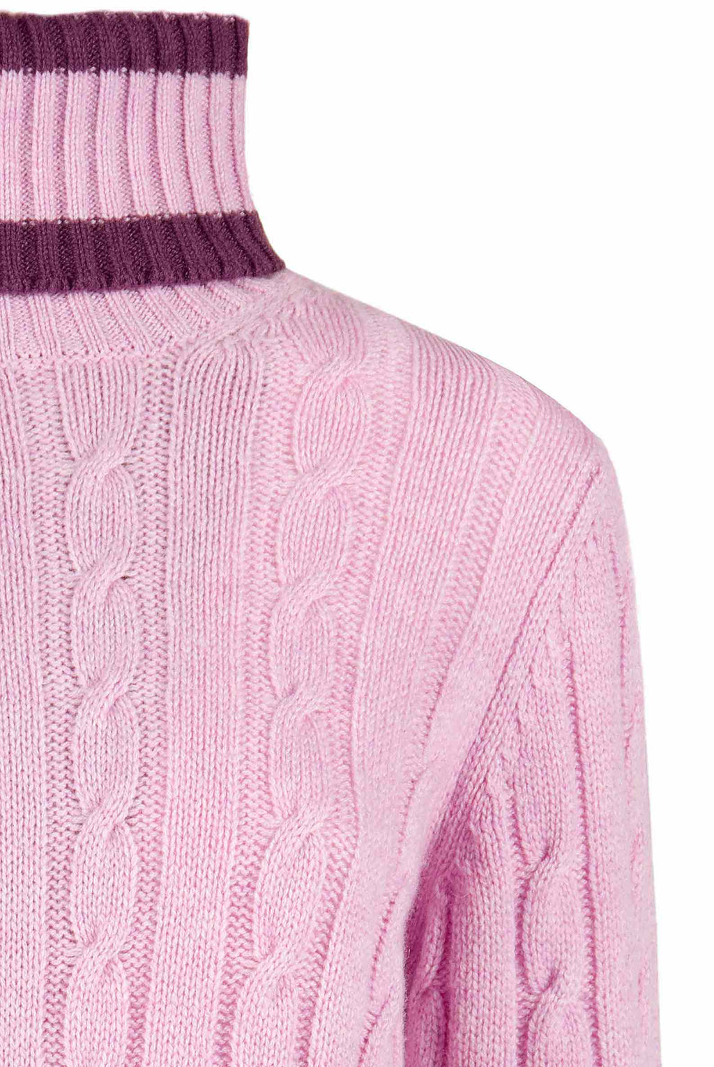 Maglione dolcevita in cashmere rosa con trecce