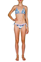 Bikini a triangolo e slip