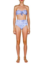 Bikini a fascia e slip a vita alta con rose lilla