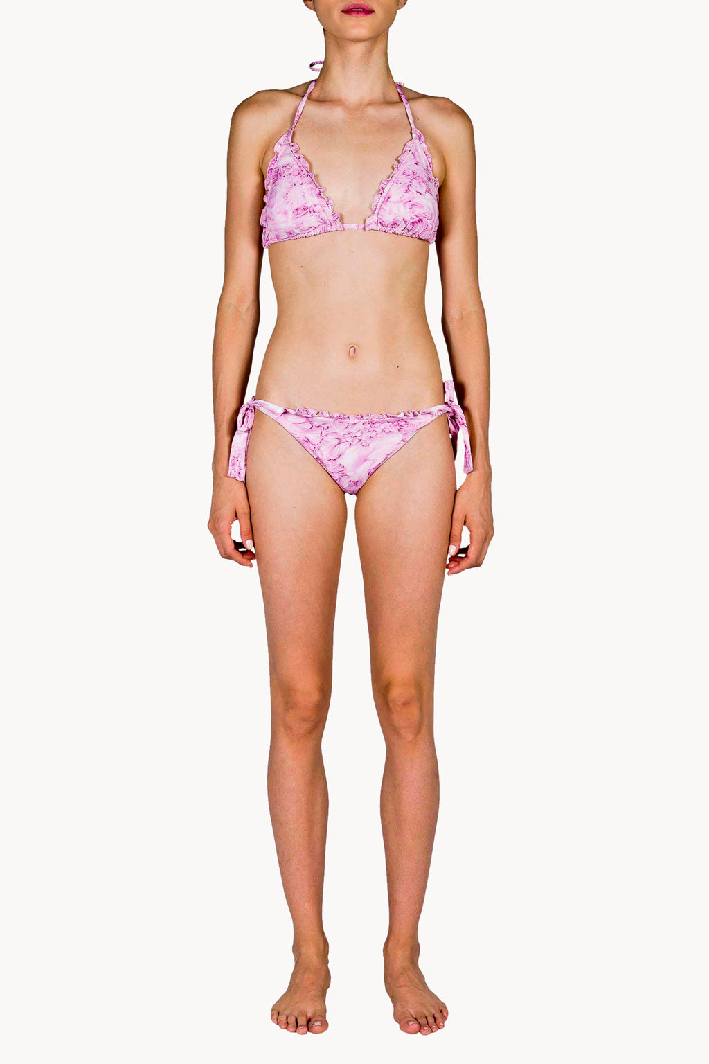 Bikini a triangolo e slip con rose rosa