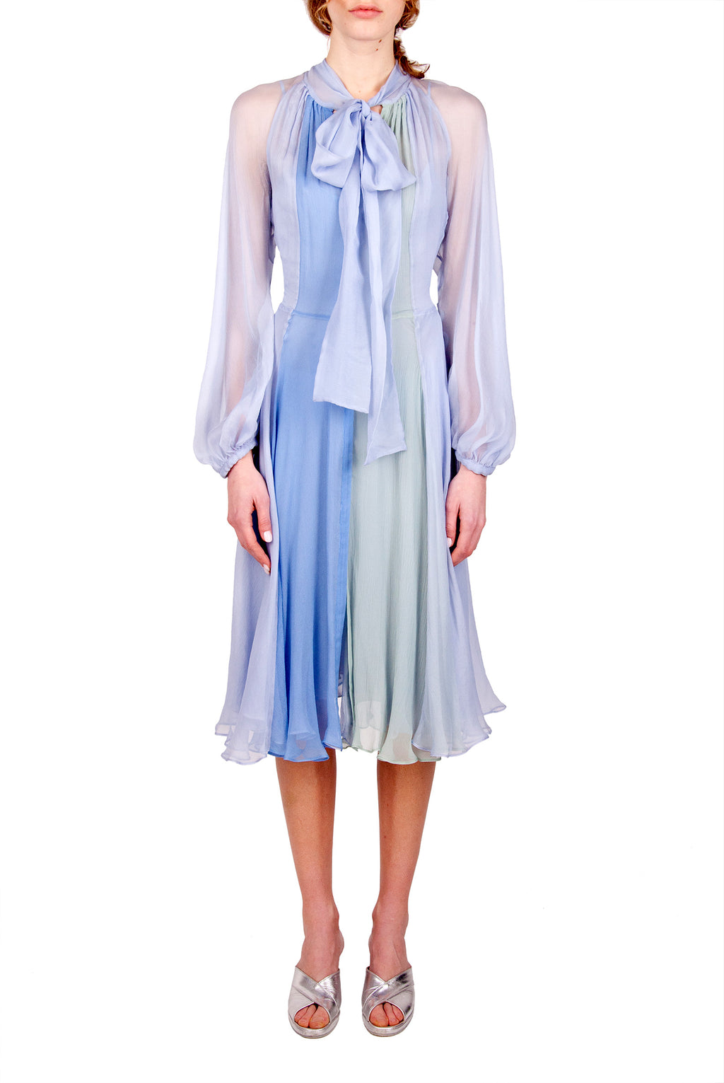 Abito corto in chiffon a tre colori con fiocco