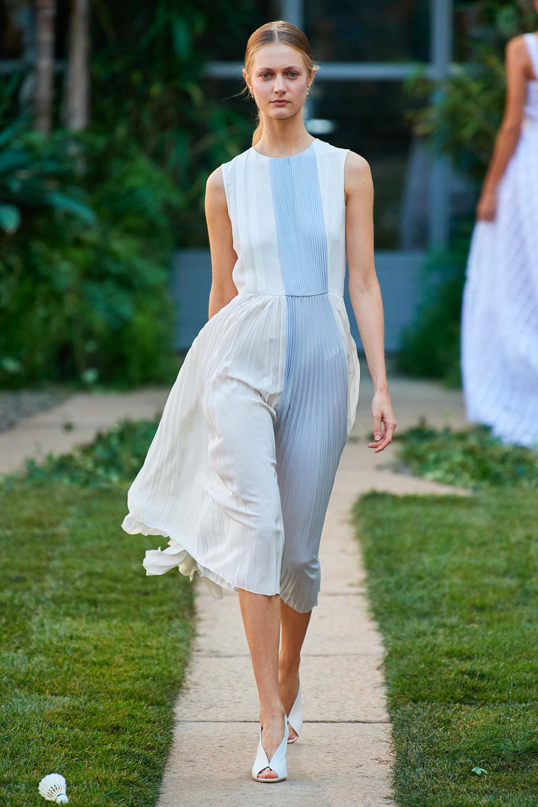 Vestito midi plissettato bicolore