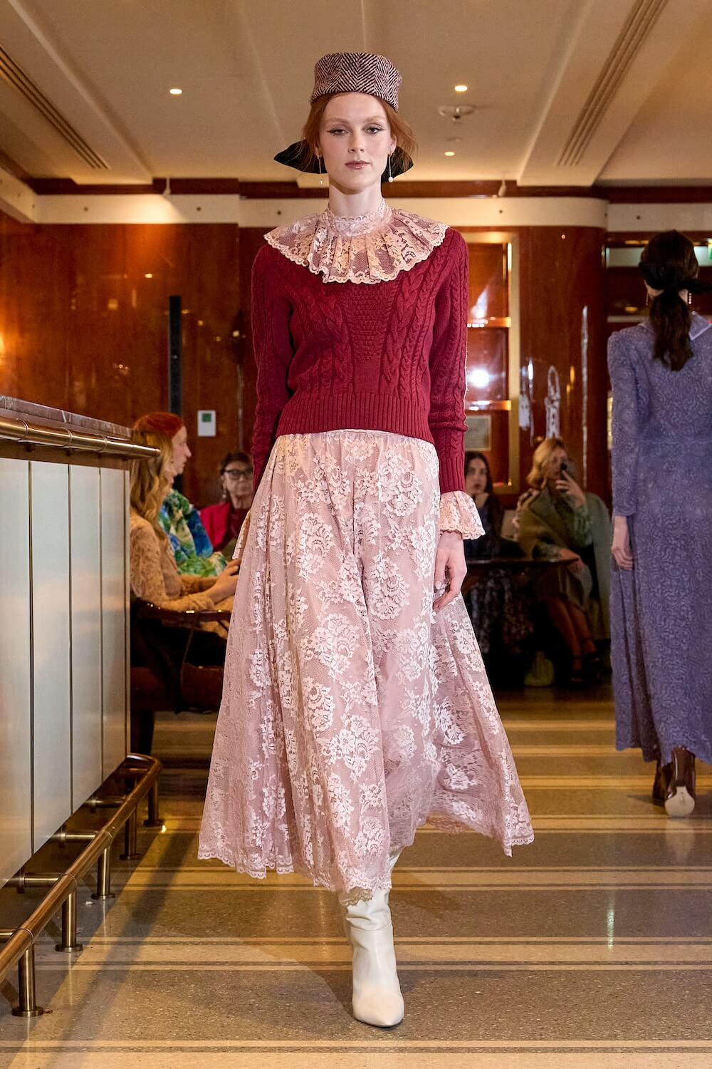 Maglione Rosso Ciliegia a Treccia