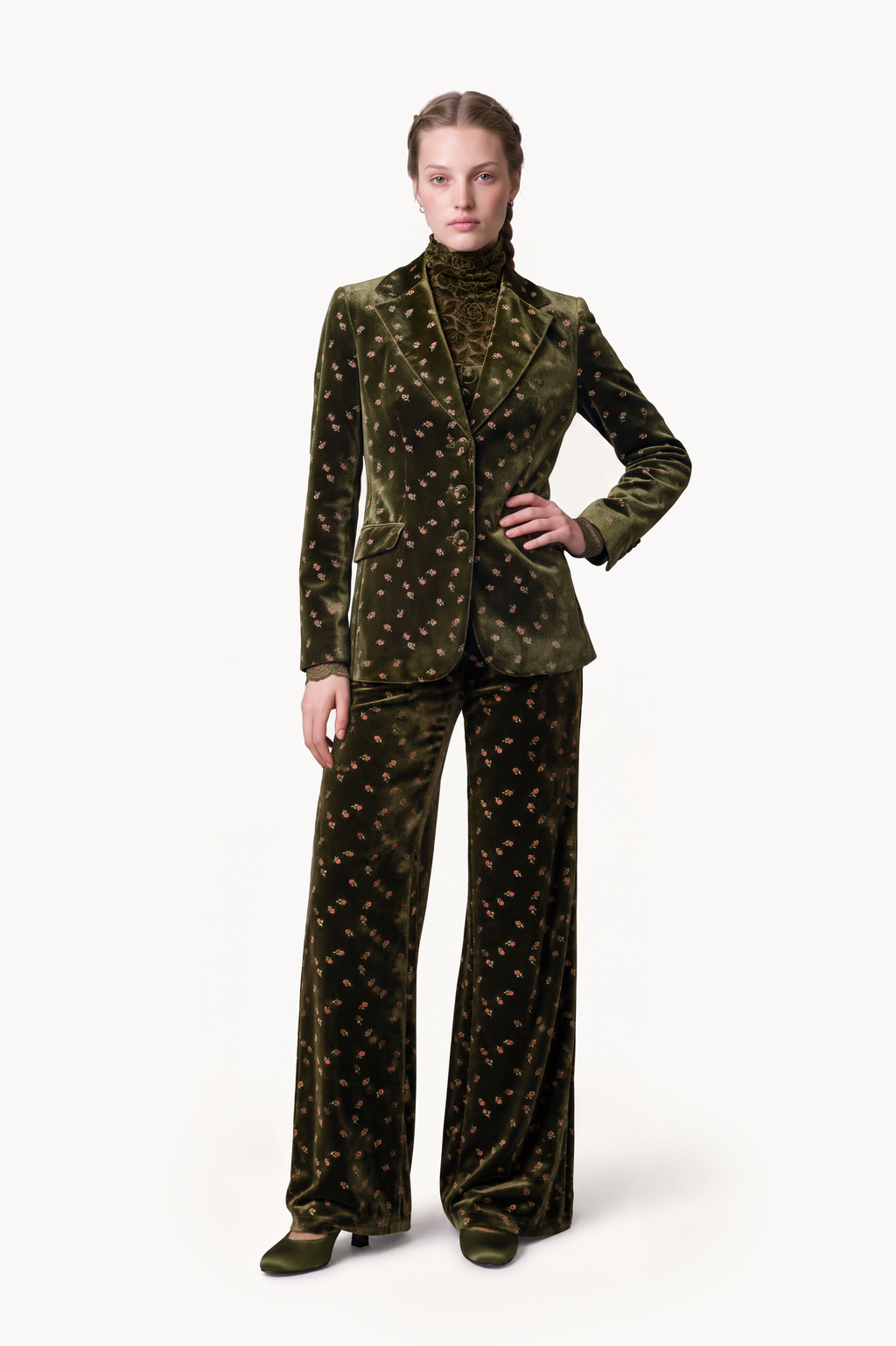 Single-breasted tailored jacket in floral-embroidered velvet