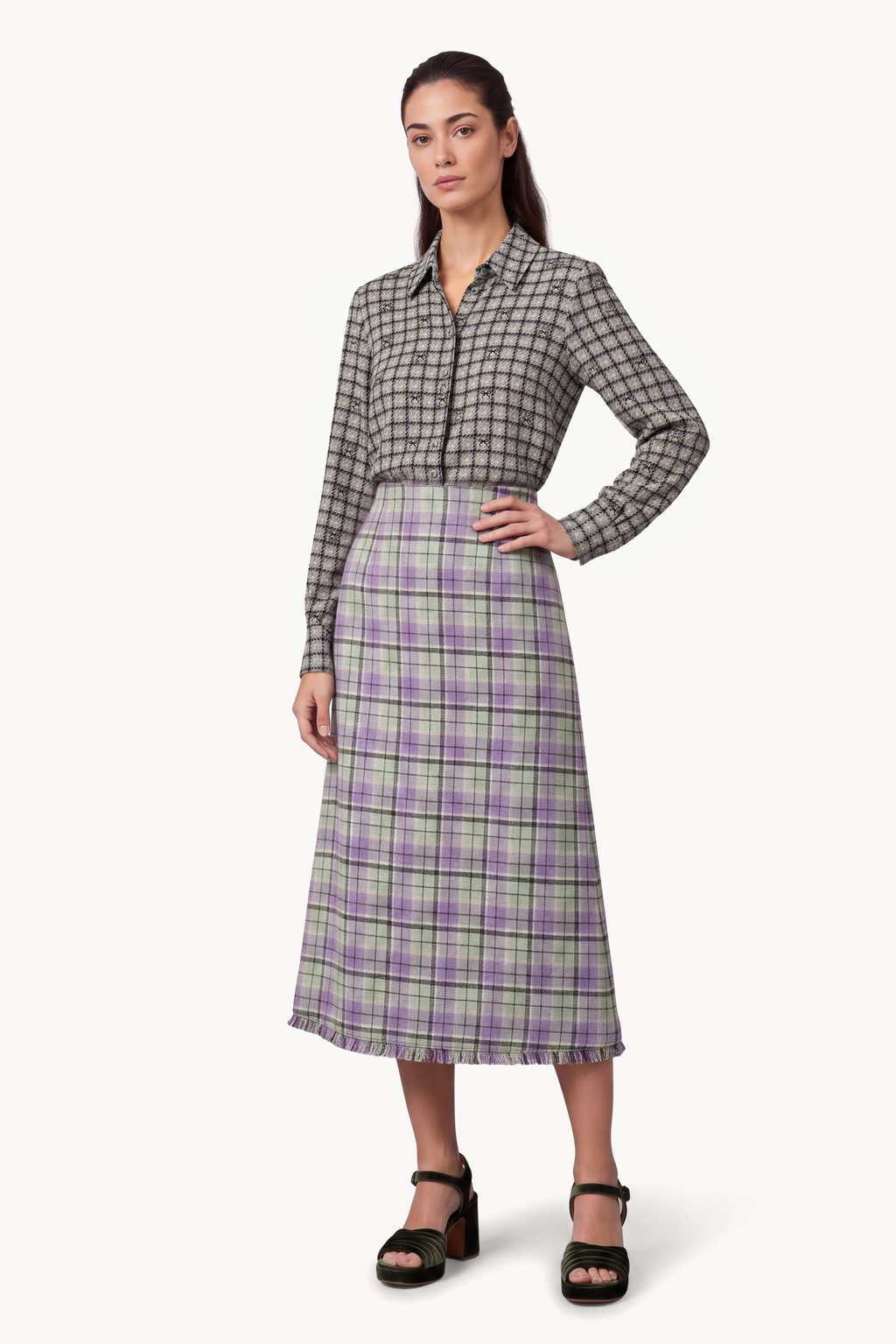 Fluid shirt with flared cuffs in tartan