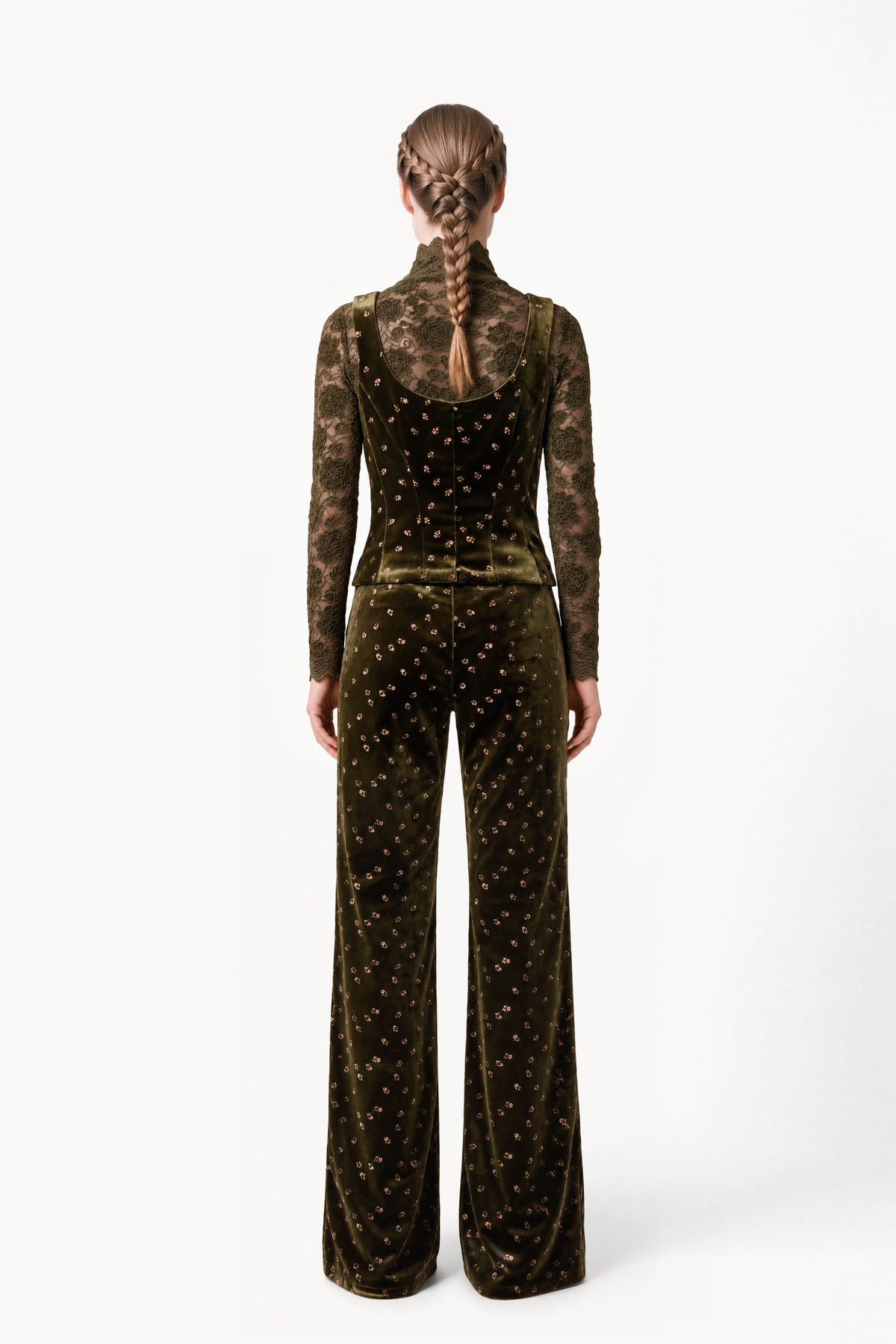Tailored buttoned vest in floral-embroidered velvet