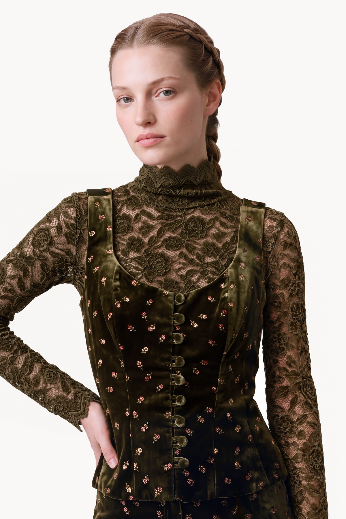 Tailored buttoned vest in floral-embroidered velvet