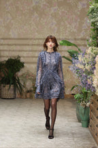 Vestito corto in chiffon con frange e micro fiori