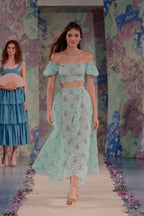 Abito con Maniche a Sbuffo in Tulle con Paillettes e Spalle Scoperte