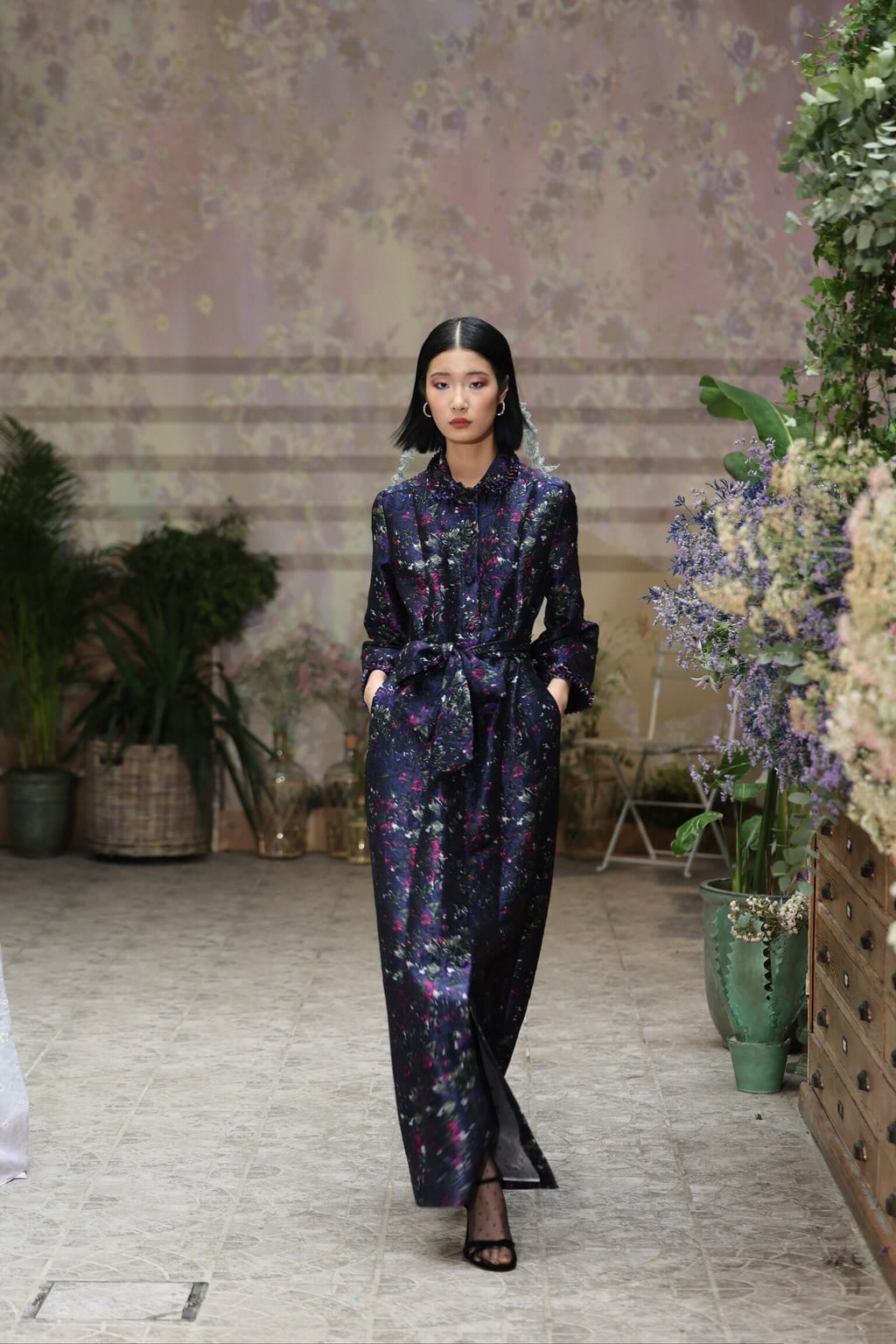 Brocade Dress With A Collar