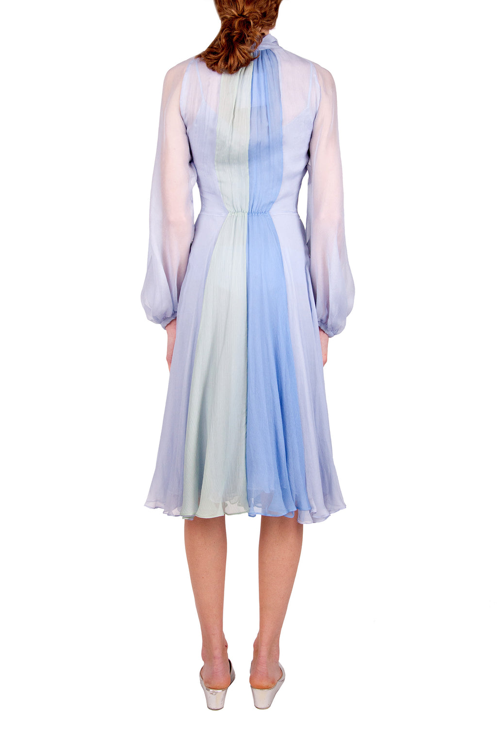 Abito corto in chiffon a tre colori con fiocco