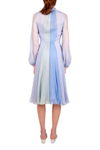 Abito corto in chiffon a tre colori con fiocco