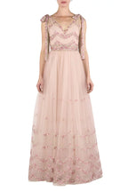 Abito da ballo in tulle ricamato