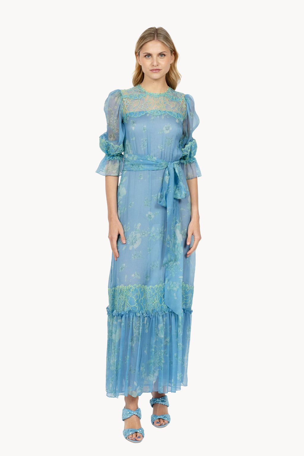 Abito in chiffon di seta con pizzo decorato