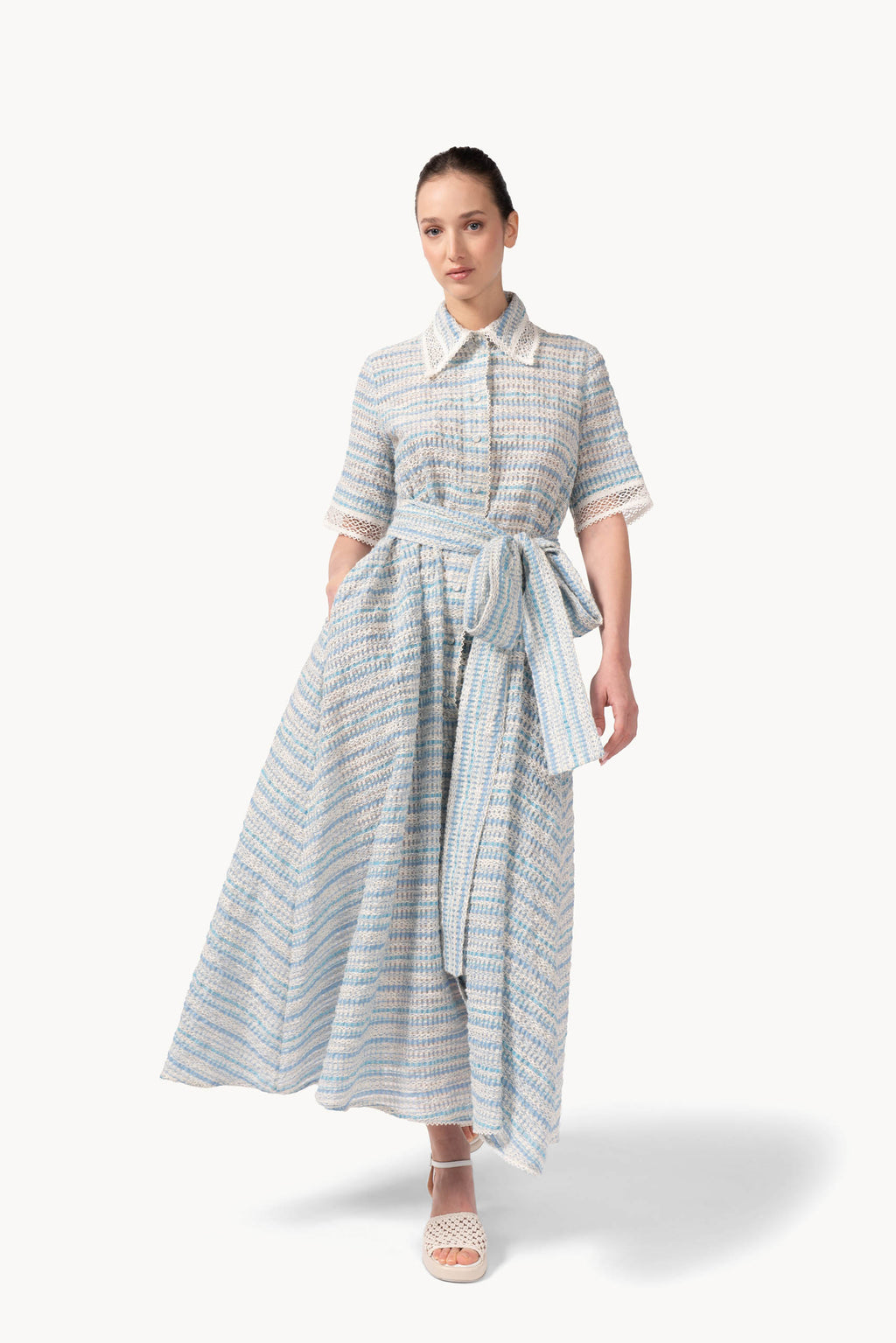 Abito in cotone jacquard e pizzo con cintura