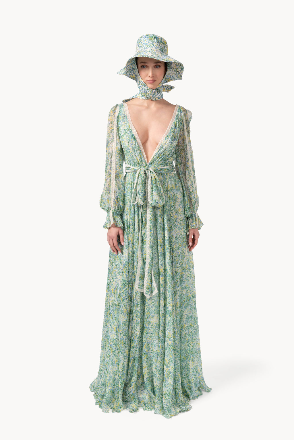 Abito lungo in chiffon stampato con inserti in pizzo
