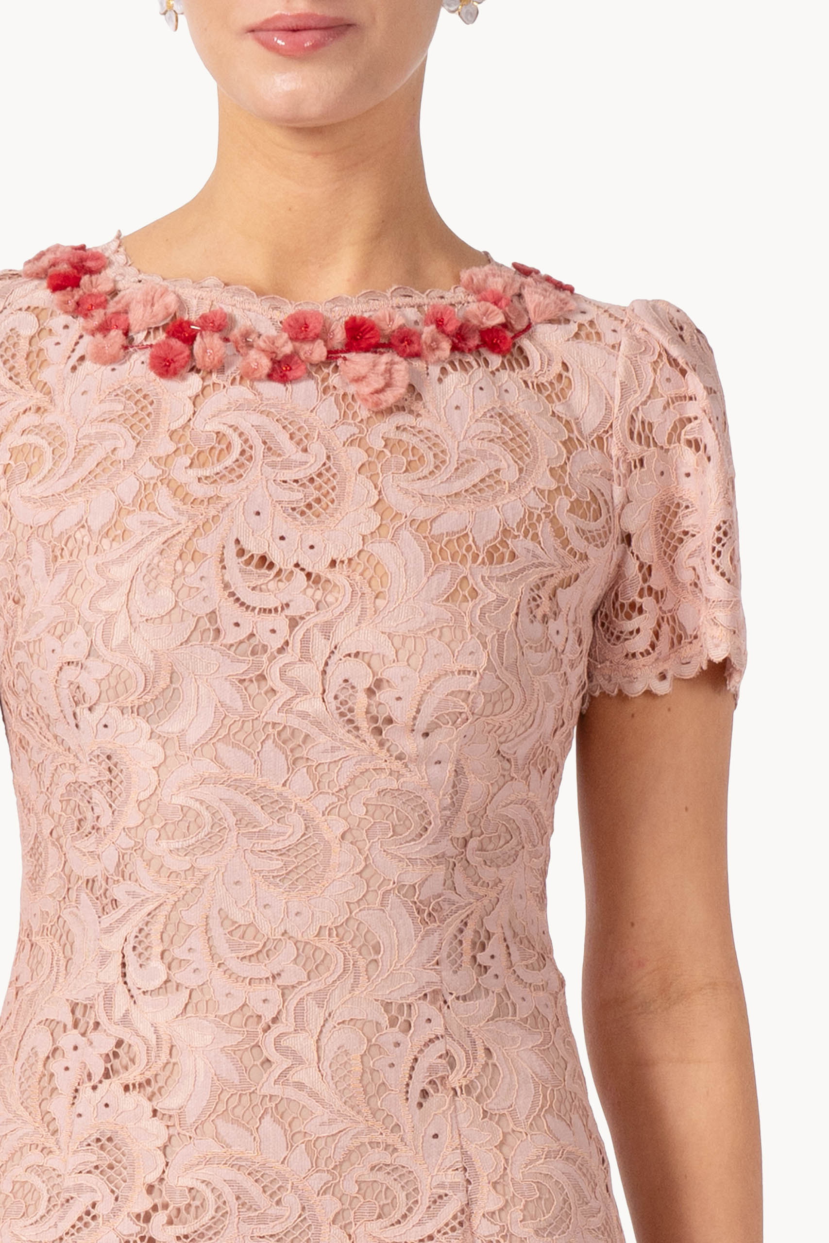 Abito midi in pizzo