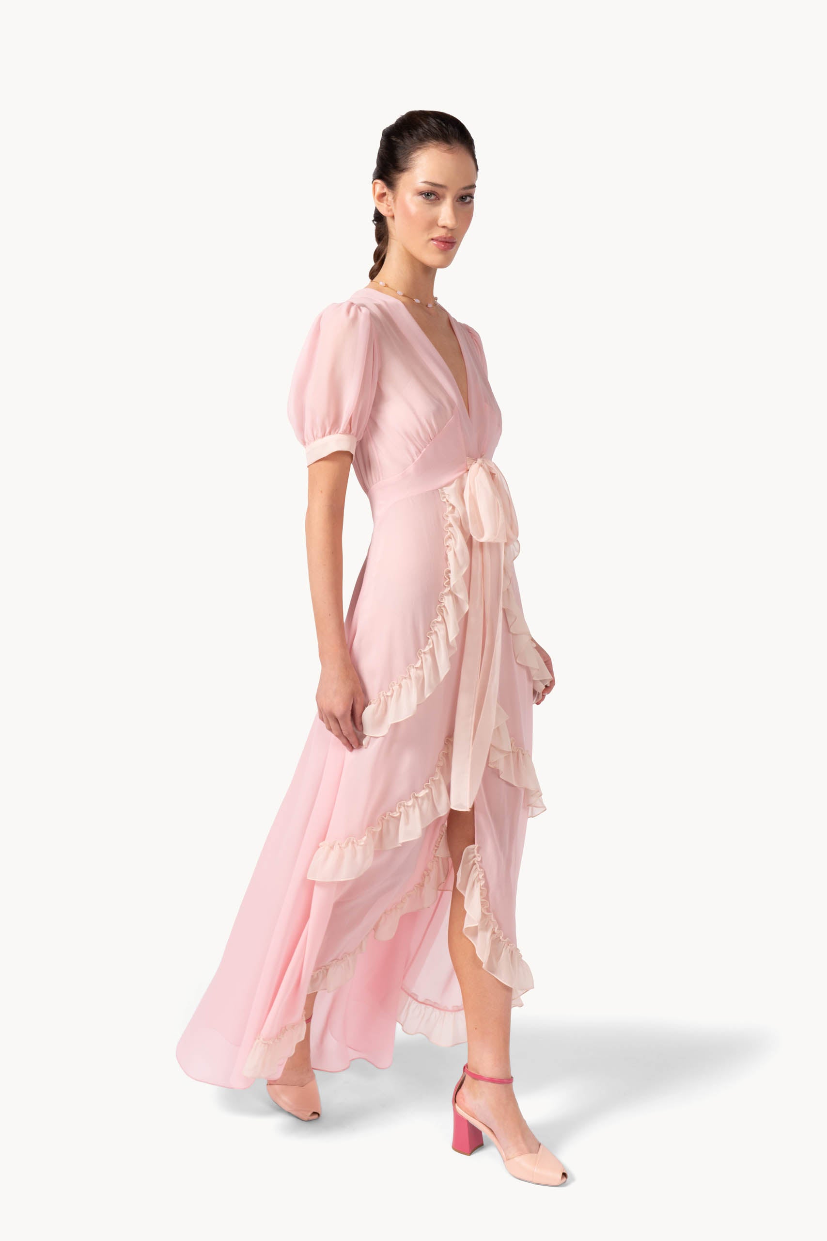 Abito in chiffon con volant