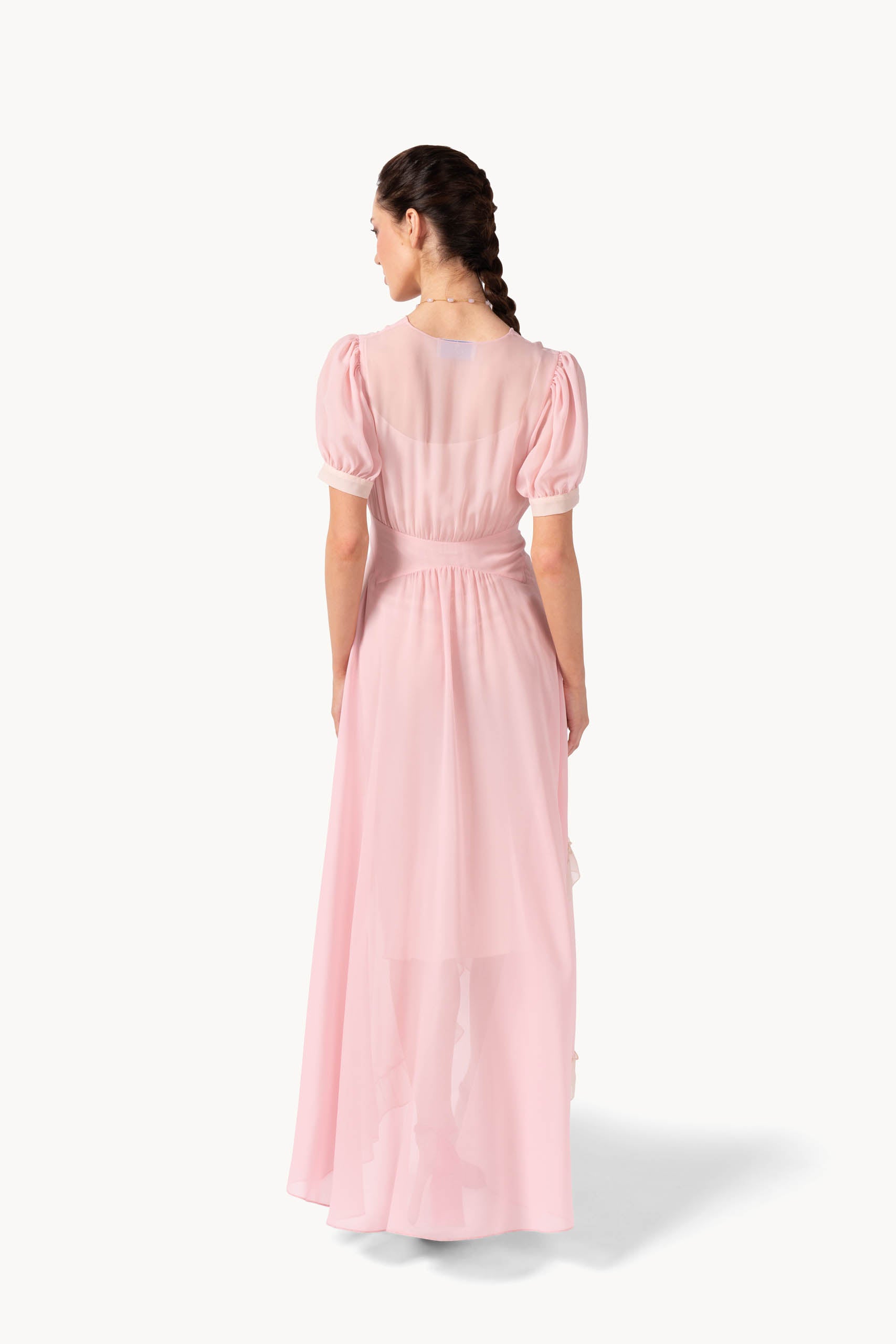Abito in chiffon con volant