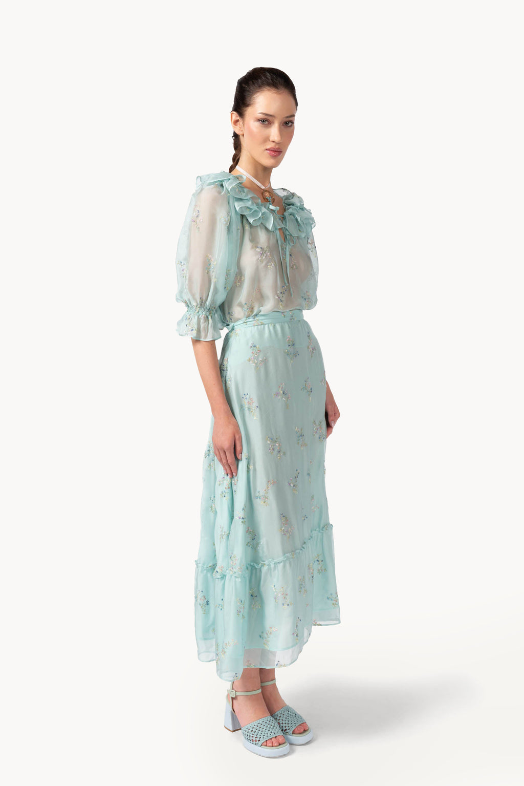 Gonna in chiffon ricamata con orlo a volant