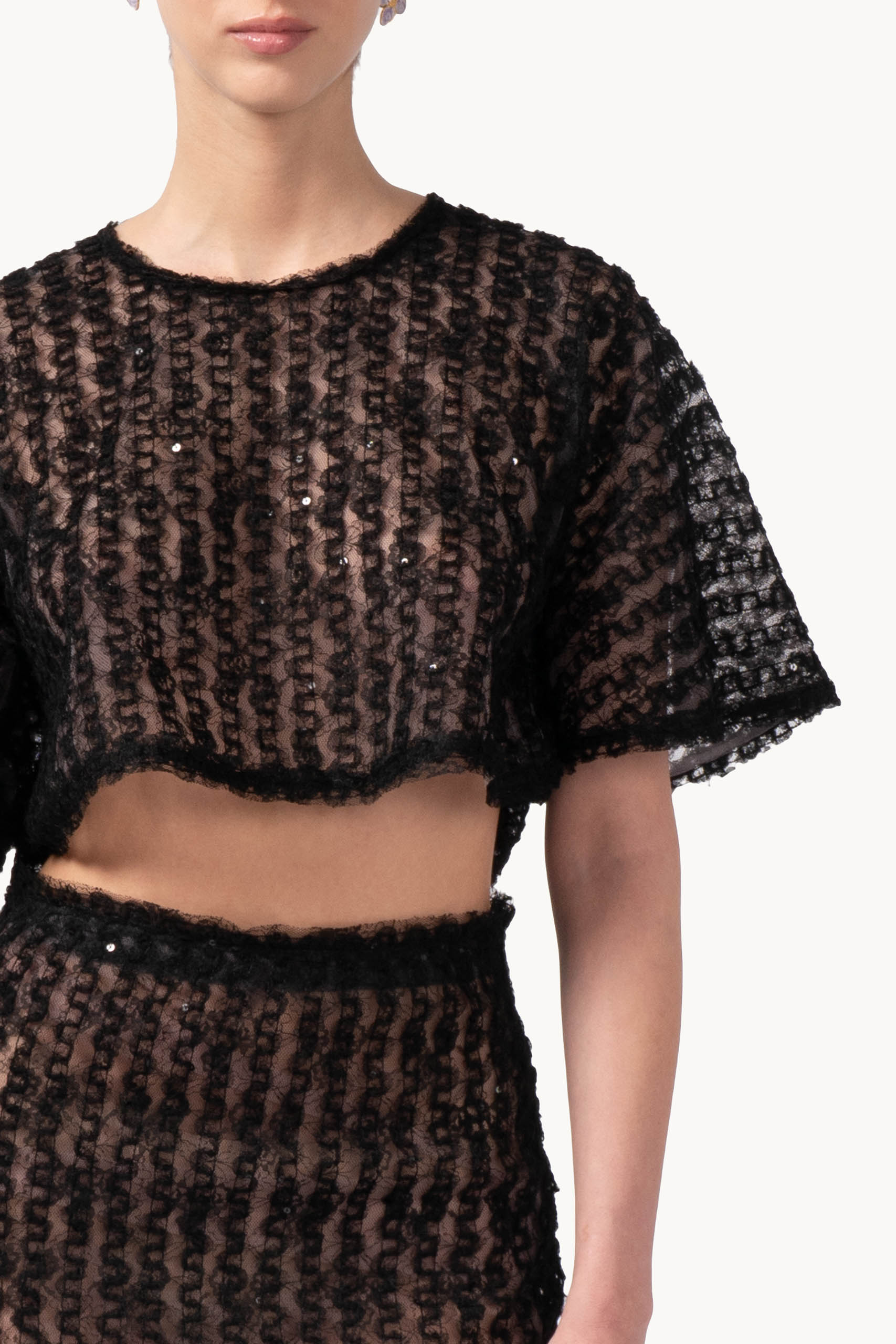 Top mantella in organza e tulle ricamato con paillettes