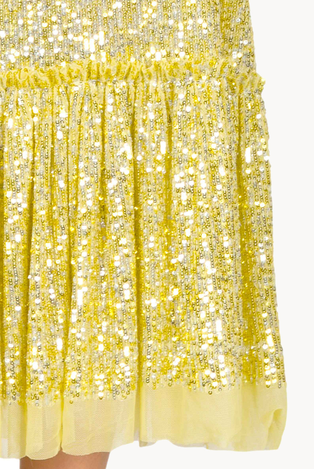 Vestito con paillettes e balze