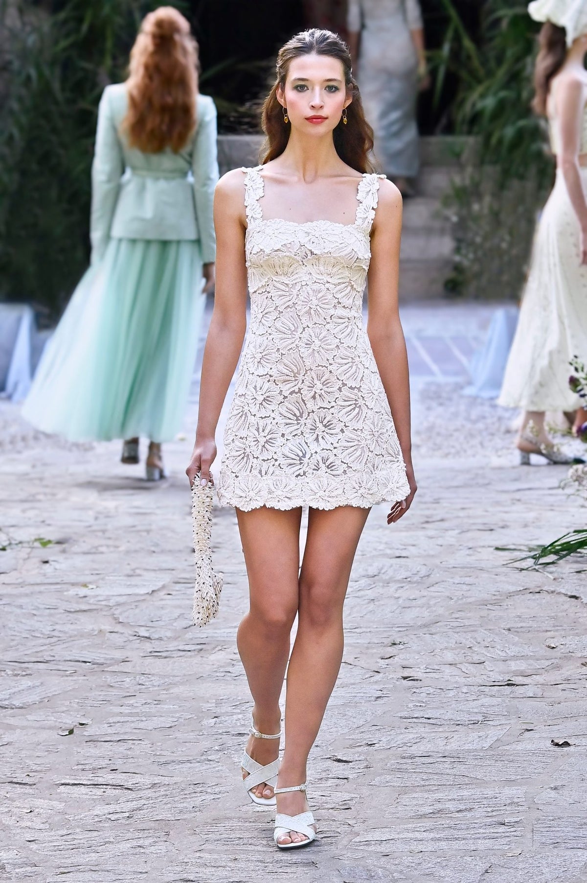 Look 9