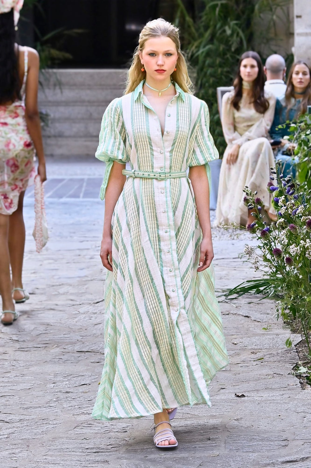 Look 13