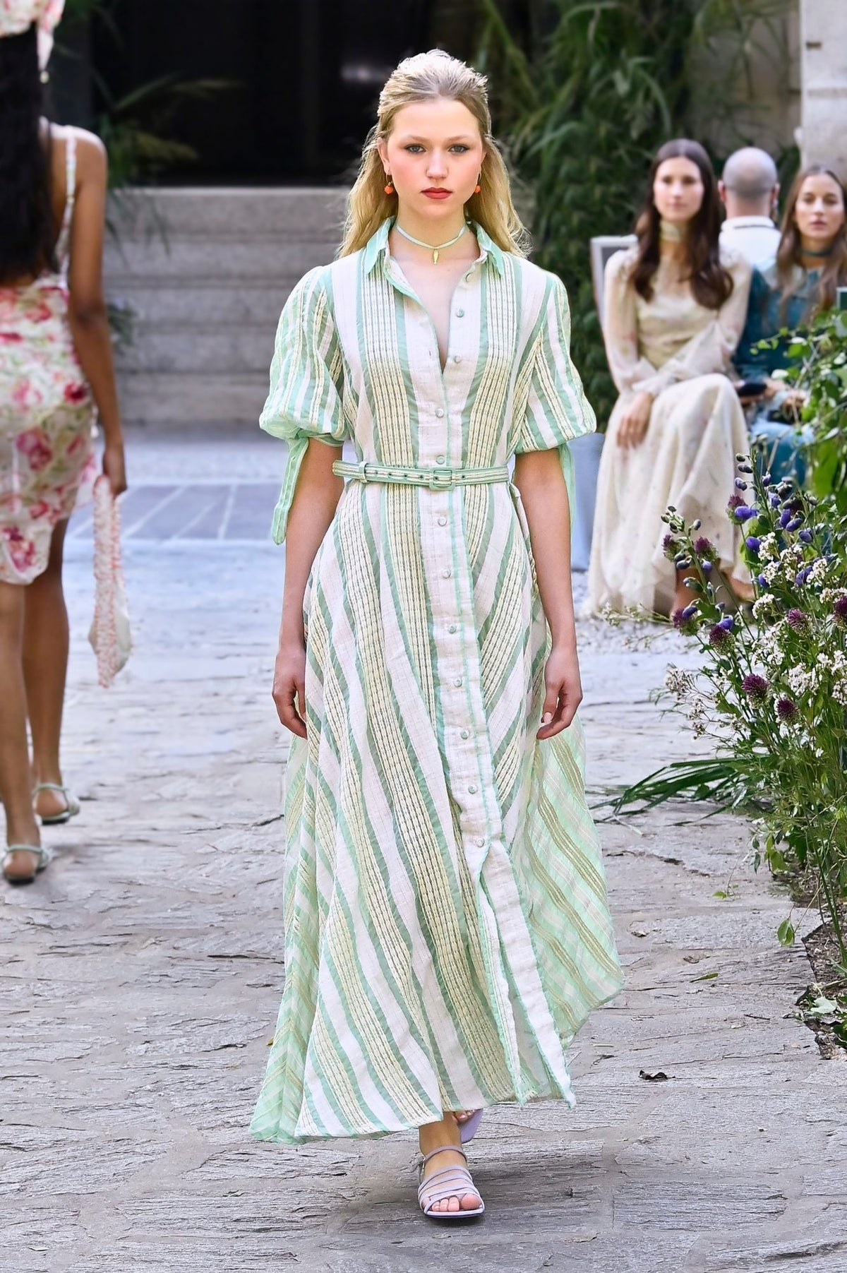 Look 13