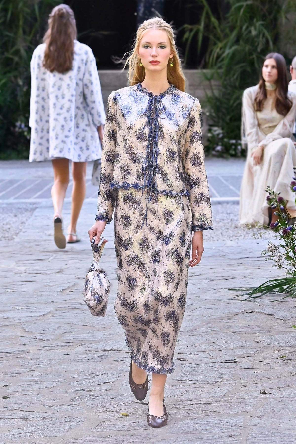 Look 38