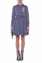 Abito in tweed a maniche lunghe con ricamo