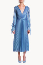 Abito midi plissettato in chiffon iridescente