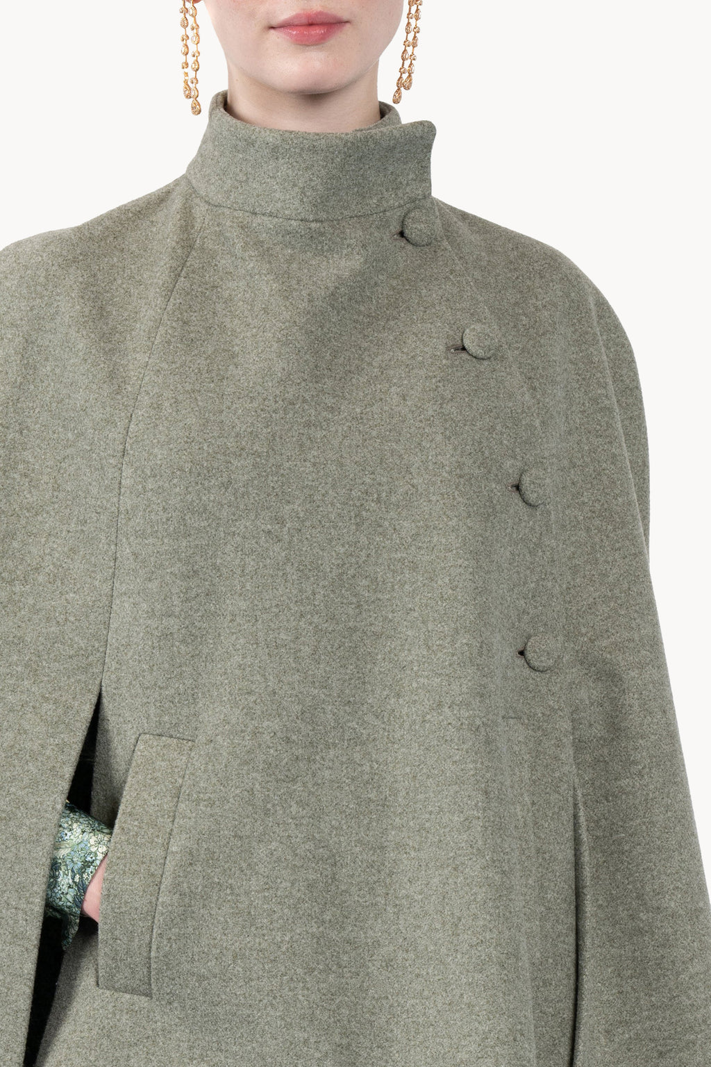 Wool Reglan Cape