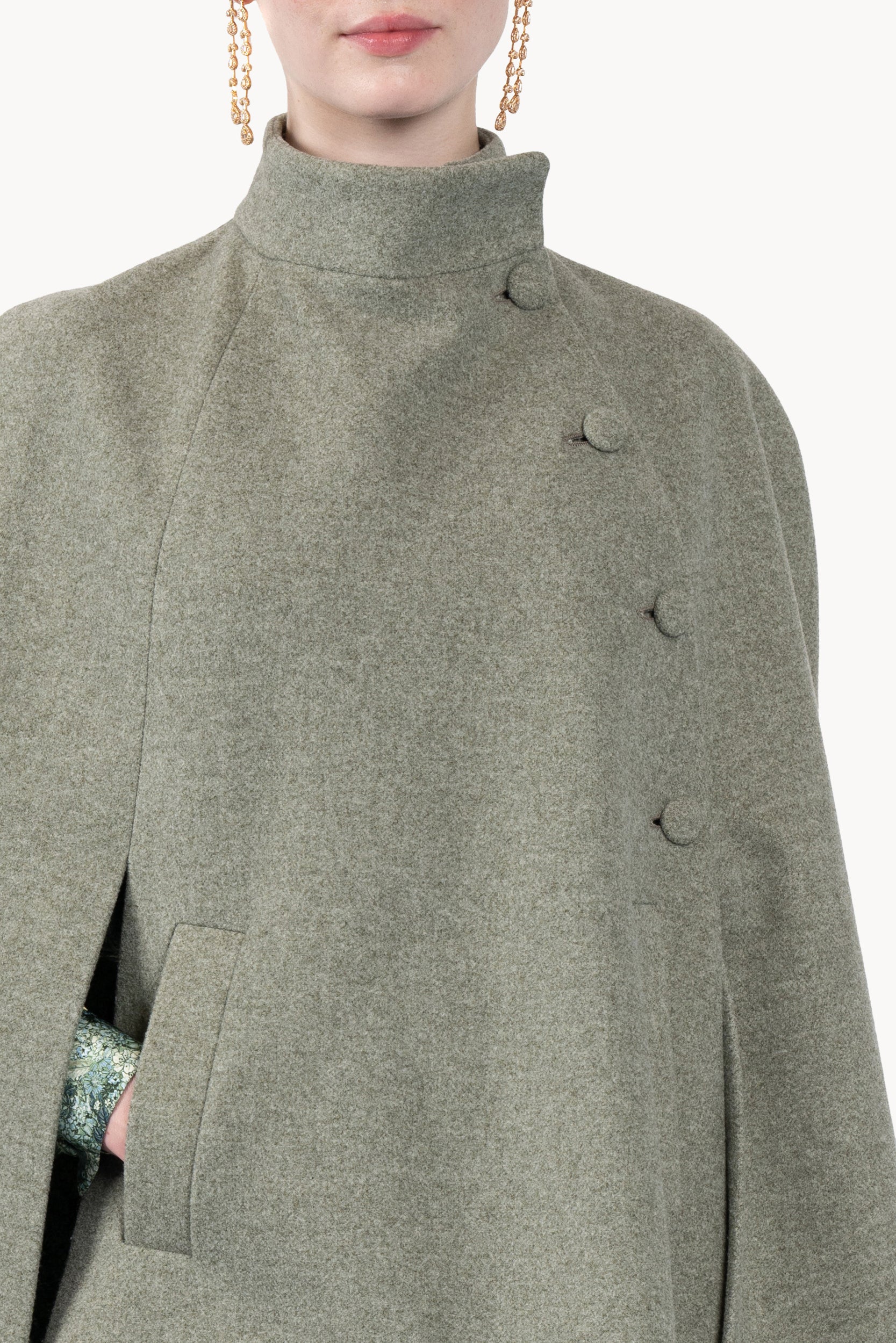 Wool Reglan Cape