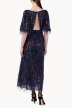 Abito con scollo a U, paillettes e frange