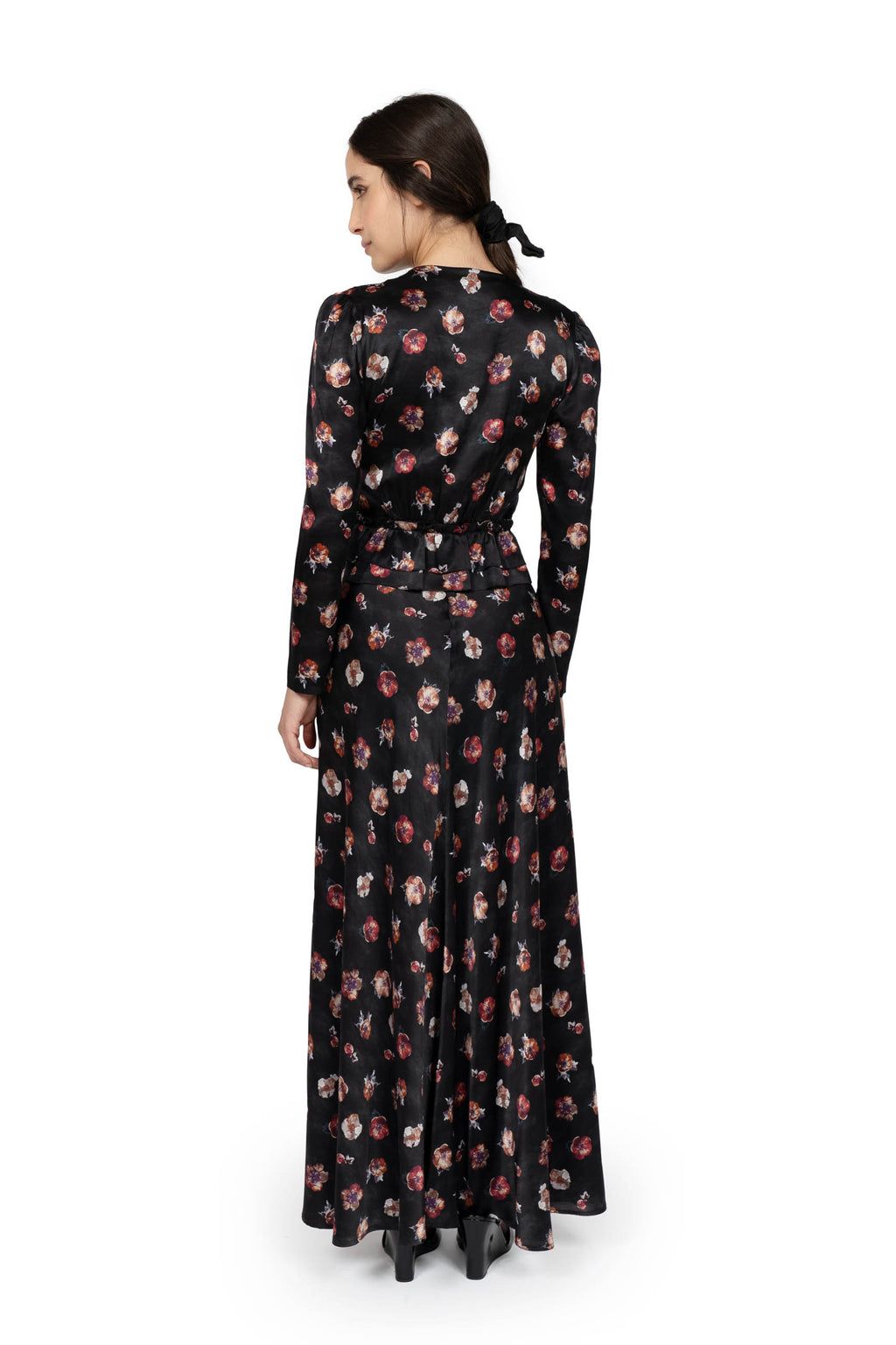 Vestito Bottoncino Nero con Fiore di Viola del Pensiero