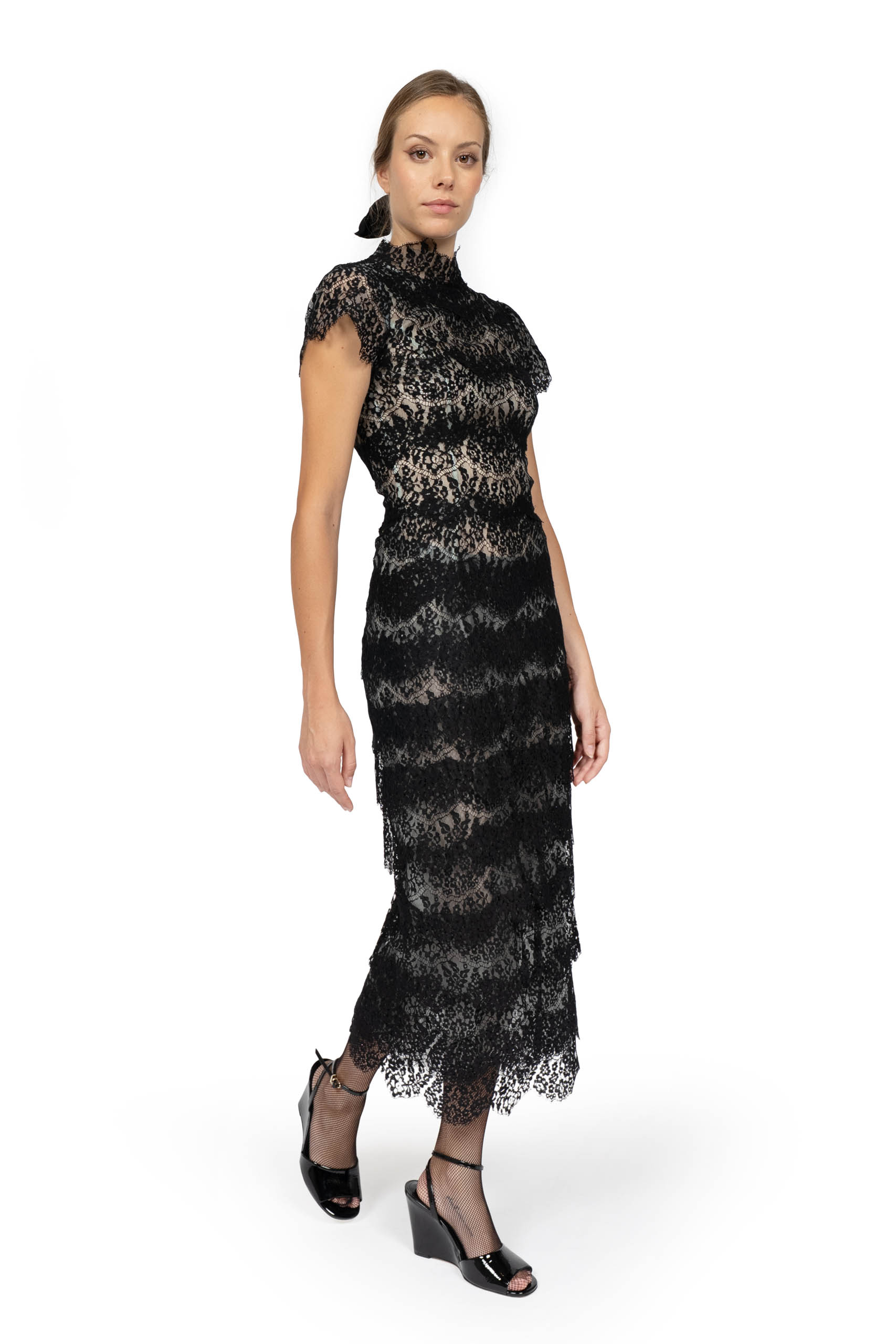 Vestito con Pizzo e Collo Alto