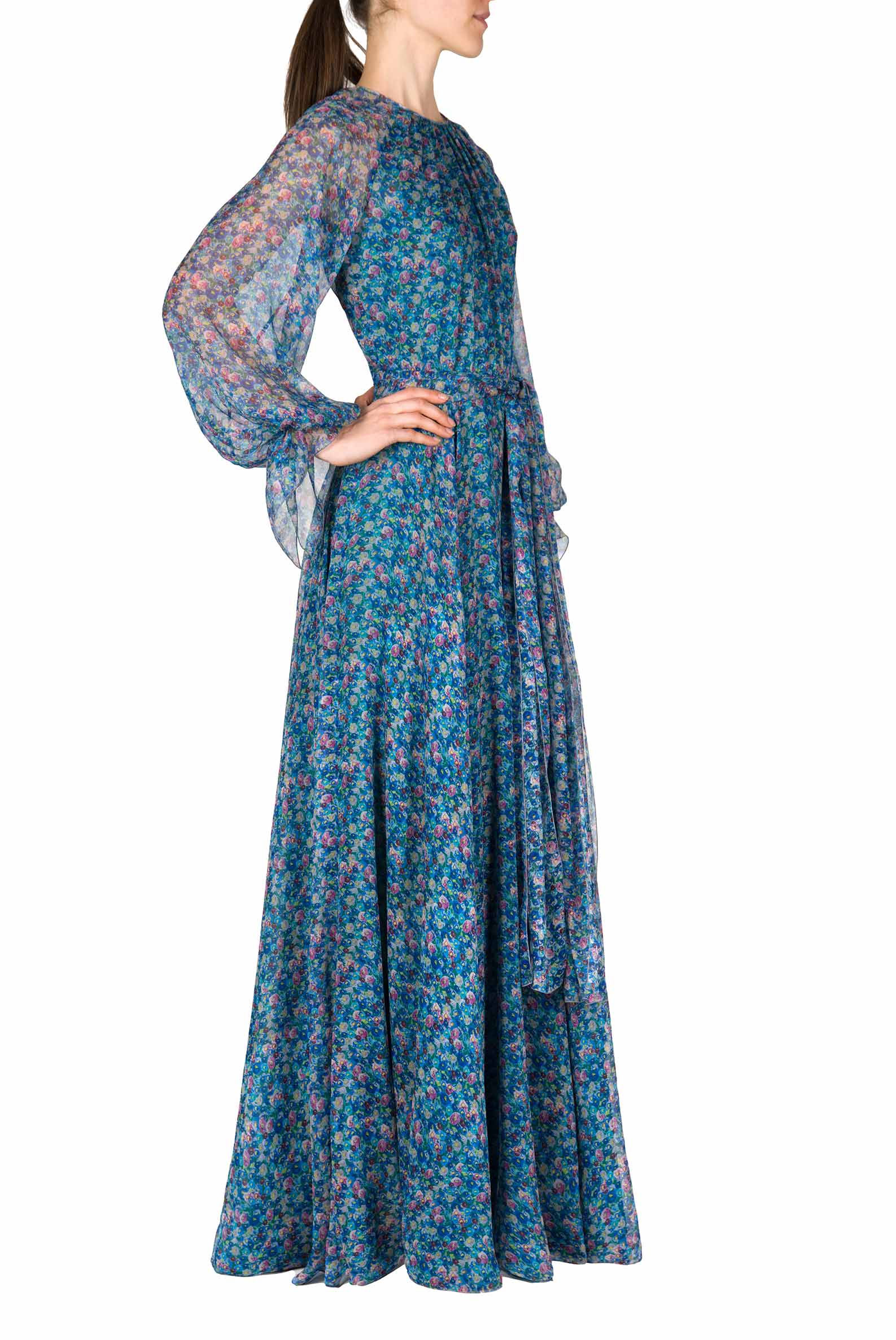 Abito plissettato in chiffon con micro anemoni stampati