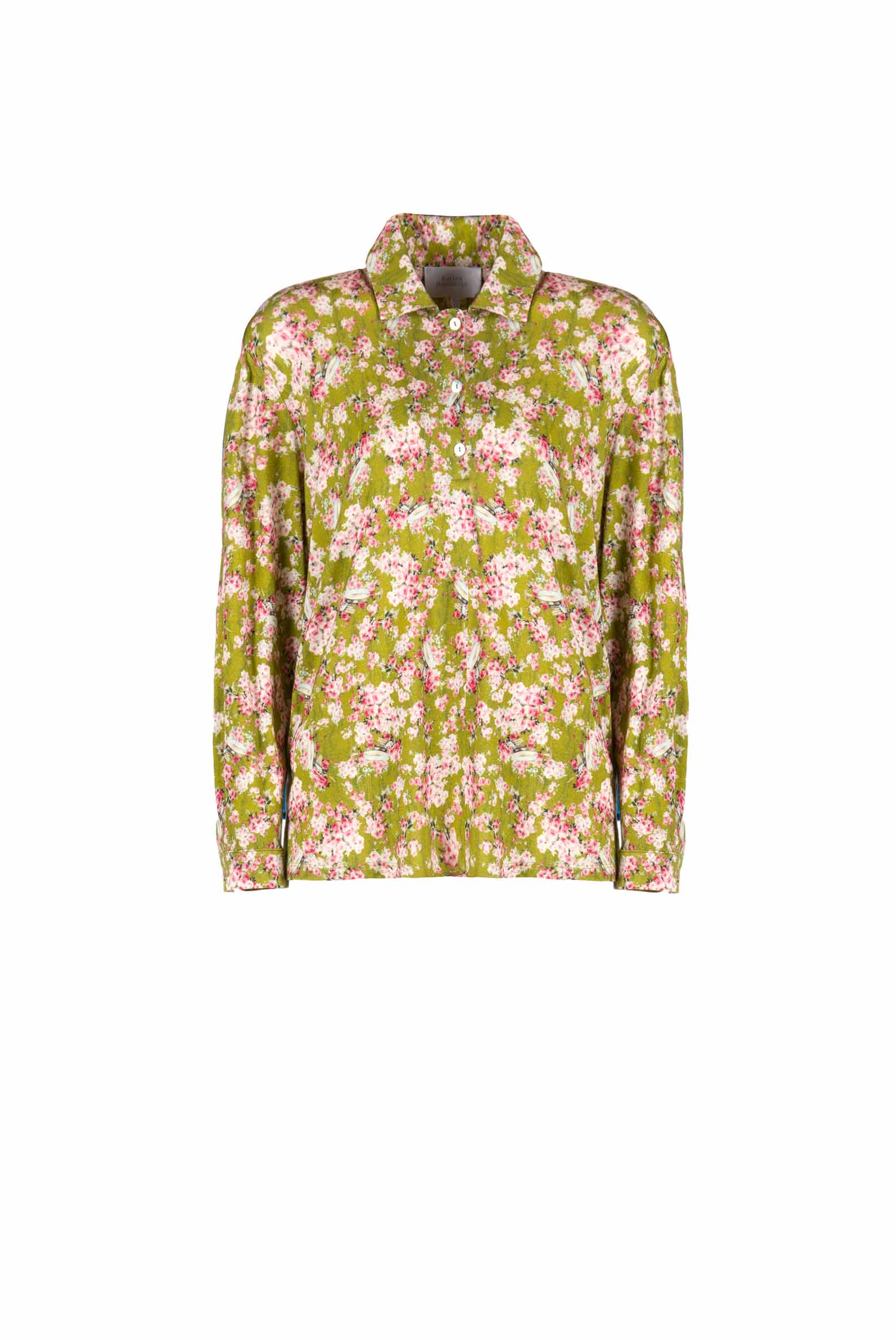 Polo in jersey verde con boccioli di rosa stampati