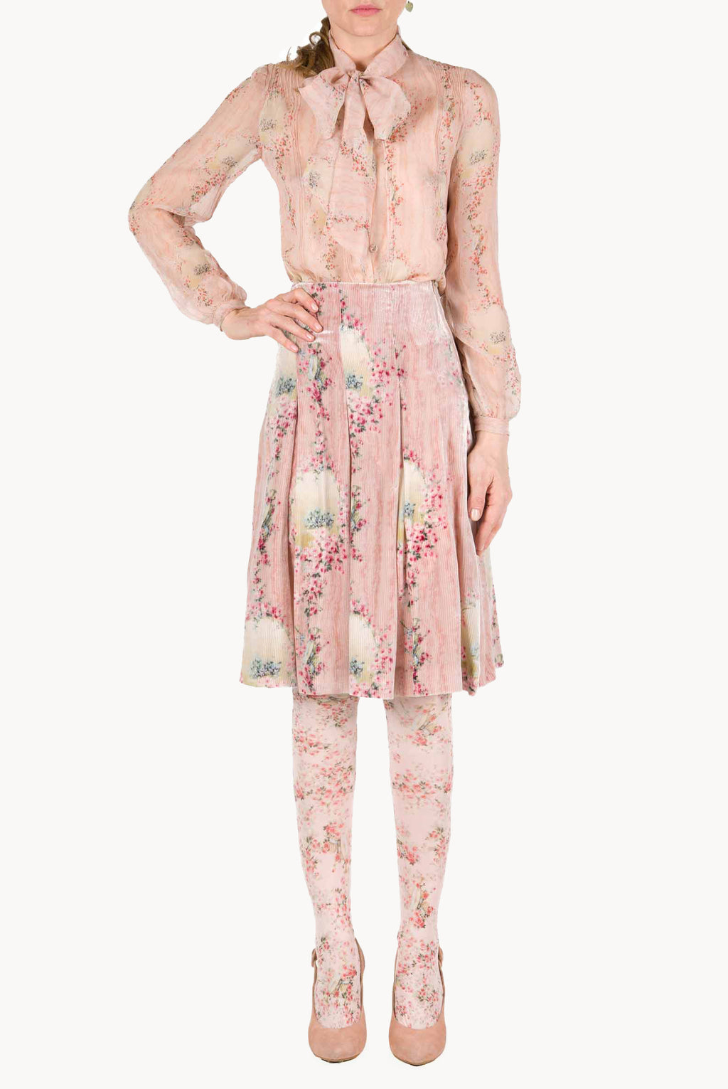 Chiffon Circle Of Roses Shirt With Flake